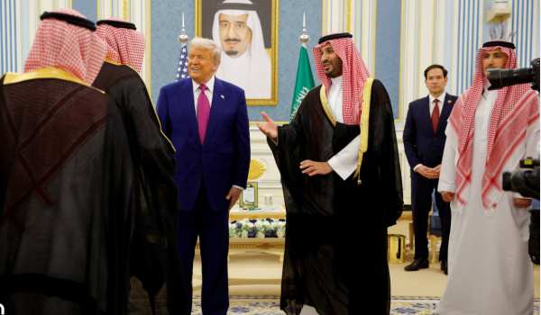 Poll: Majority of Palestinians View Trum...