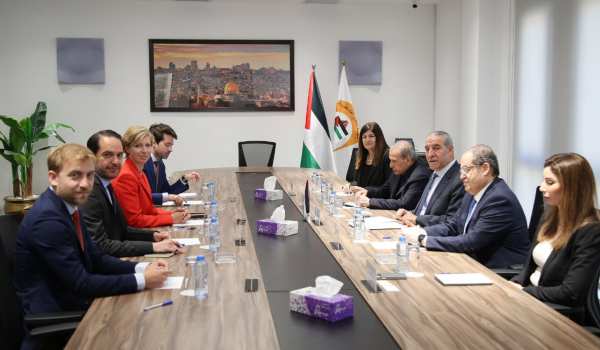 Vice President Al-Sheikh receives French...